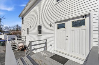 10 Henry St in Providence, RI - Building Photo - Building Photo