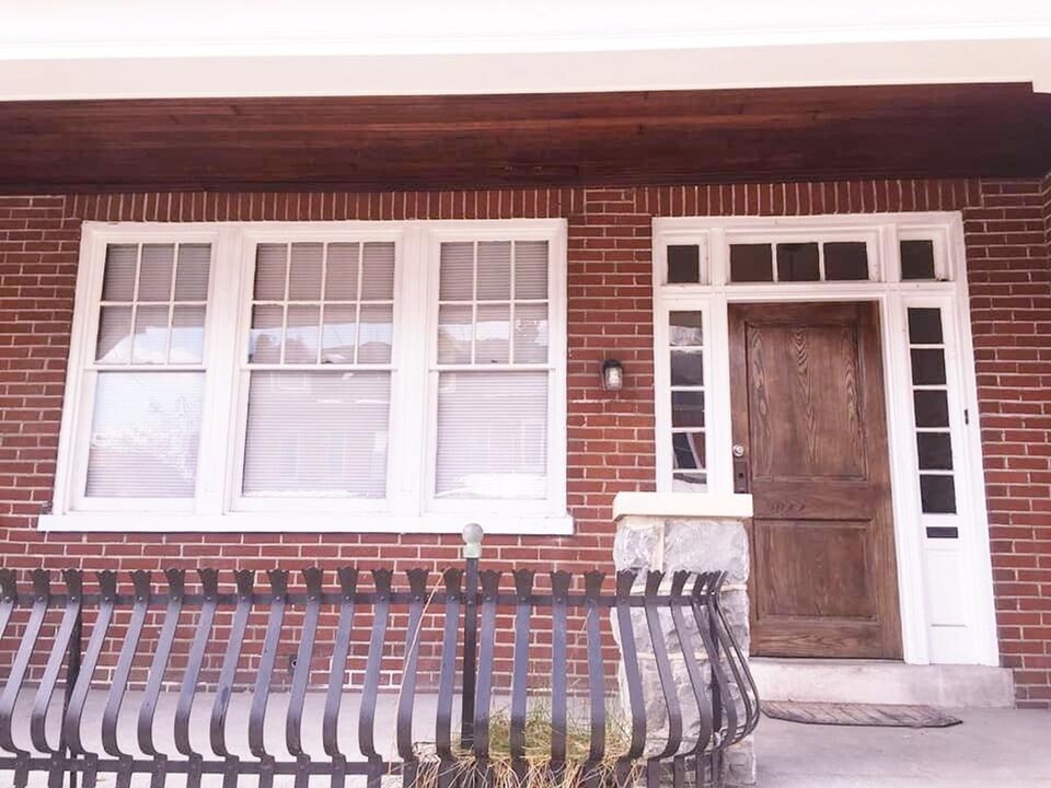 320 N Charlotte St-Unit -Unit 1 in Lancaster, PA - Foto de edificio