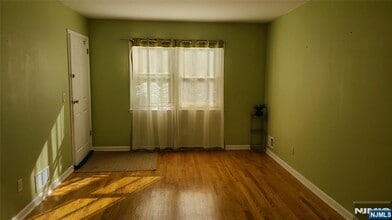 114 Ackerman Ave in Ridgewood, NJ - Building Photo - Building Photo