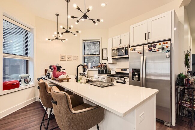 4053 N Greenview Ave in Chicago, IL - Building Photo - Building Photo