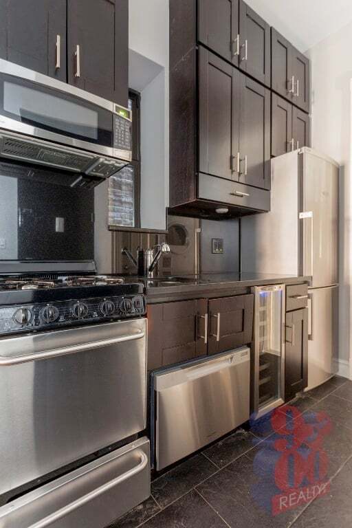 219 E 28th St, Unit 1A in New York, NY - Building Photo - Building Photo