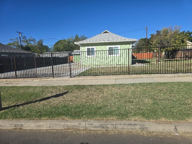 property at 333 N 4th St