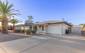 6838 E Almeria Rd in Scottsdale, AZ - Building Photo - Building Photo