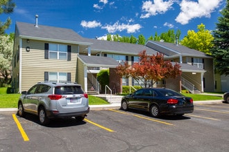 Parkway Apartments - Elko in Elko, NV - Building Photo - Building Photo