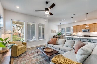 5808 Rangeland Rd in Austin, TX - Building Photo - Building Photo