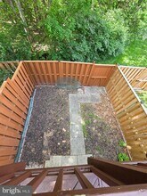 8332 Rocky Forge Ct in Springfield, VA - Building Photo - Building Photo