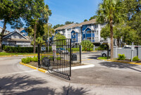 Buena Vista in Tampa, FL - Building Photo - Building Photo