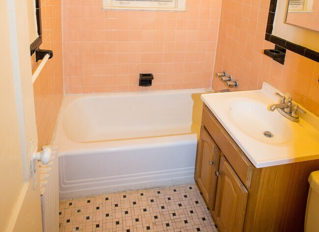 1731 28th St SE in Washington, DC - Building Photo - Building Photo