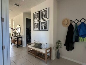 10843 Rolling Moss Rd in Tampa, FL - Building Photo - Building Photo