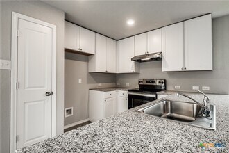 2623 Pechora Pipit in Canyon Lake, TX - Building Photo - Building Photo