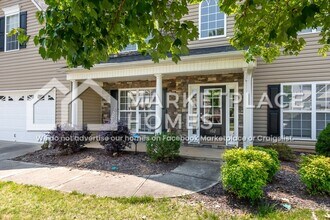 102 Berwick Ct in Easley, SC - Building Photo - Building Photo