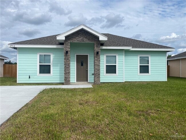 property at 2913 Maria Dr