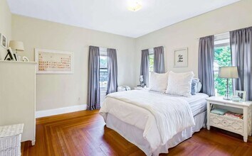 78 Catherine St, Unit 2 in Saratoga Springs, NY - Building Photo - Building Photo