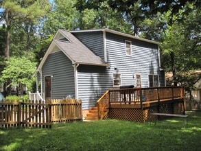 123 Bonaparte Dr in Hillsborough, NC - Building Photo - Building Photo