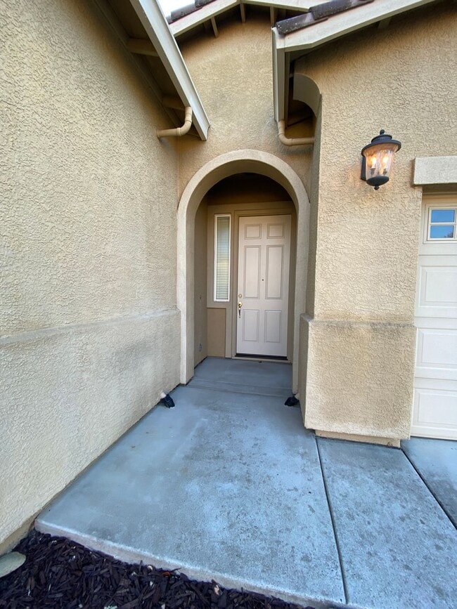 3516 Husch Way in Gold River, CA - Building Photo - Building Photo