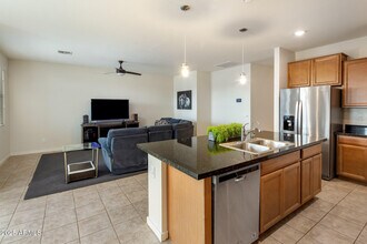 7329 N 123rd Dr in Glendale, AZ - Building Photo - Building Photo