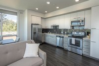 Building Photo - EVIVA Midtown Apartments in Sacramento, California