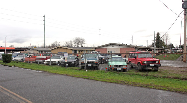 Kent Gardens in Kent, WA - Building Photo - Building Photo