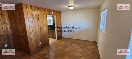 1965 W Spring St in Tucson, AZ - Building Photo - Building Photo