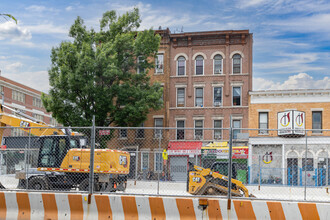 3914 4th Ave in Brooklyn, NY - Foto de edificio - Building Photo