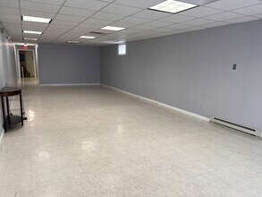 826 Main St in Arlington, NY - Building Photo - Building Photo