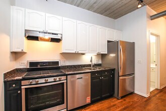 1440 S Michigan Ave in Chicago, IL - Building Photo - Building Photo