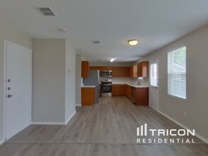 5009 River Rock Blvd in Fort Worth, TX - Building Photo - Building Photo