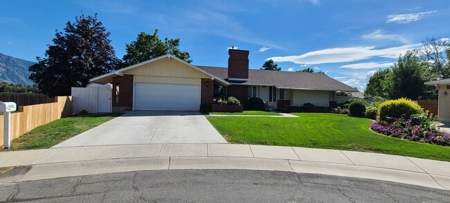 7438 S Camelback Cir, Unit basement