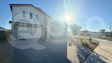 145 E Mint Ln in San Tan Valley, AZ - Building Photo - Building Photo