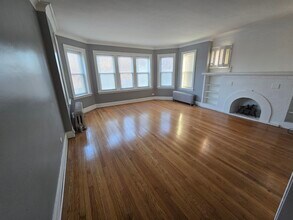7846 S Cregier Ave, Unit 3 in Chicago, IL - Building Photo - Building Photo