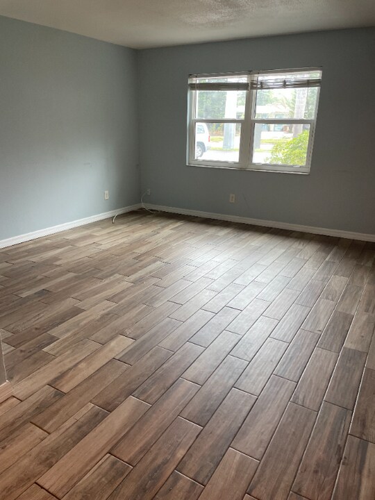 783 San Christopher Dr in Dunedin, FL - Building Photo