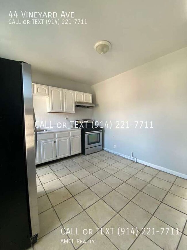 property at 44 Vineyard Ave