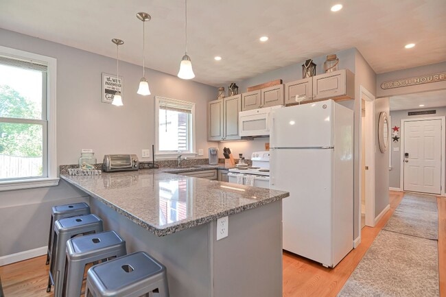 10 Josephs Way in Gloucester, MA - Building Photo - Building Photo