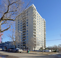 The Saskatchewan in Edmonton, AB - Building Photo - Building Photo