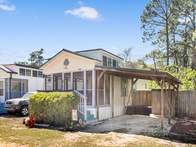 1449 Suncrest St in Gulf Breeze, FL - Building Photo - Building Photo