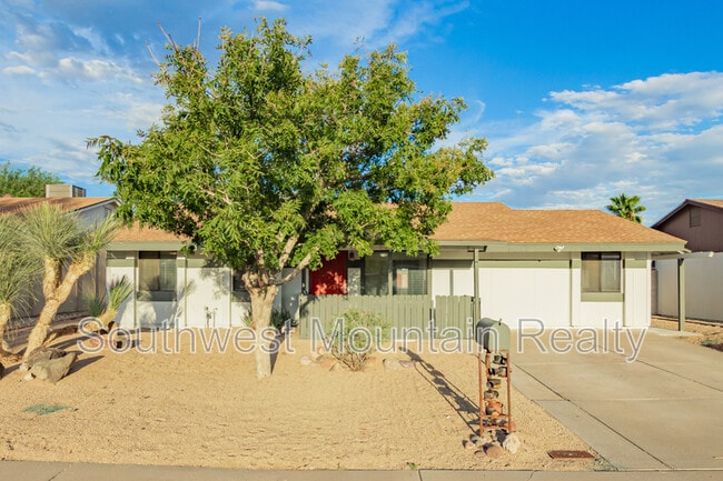 18017 N 33rd Dr in Phoenix, AZ - Building Photo - Building Photo