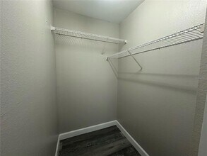 4736 Walden Cir in Orlando, FL - Foto de edificio - Building Photo