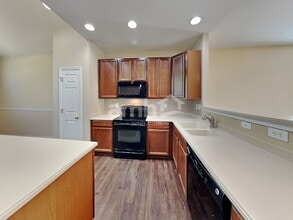 11225 Amherst Glen Dr in Charlotte, NC - Building Photo - Building Photo