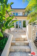 20433 Medley Ln in Topanga, CA - Building Photo - Building Photo