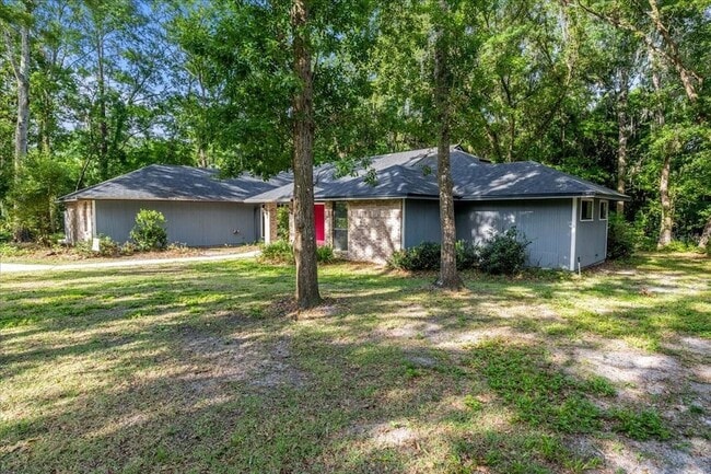 1326 NW 57th St in Gainesville, FL - Building Photo - Building Photo