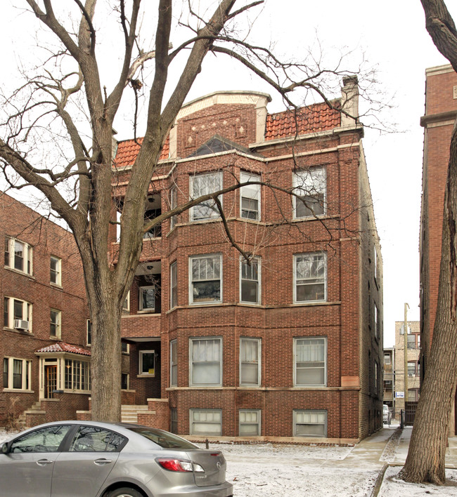 1340 W Granville Ave in Chicago, IL - Foto de edificio - Building Photo