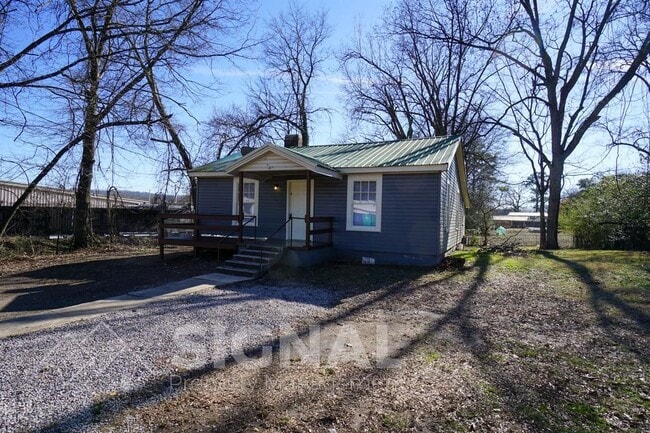 7837 Churchill Dr in Leeds, AL - Building Photo - Building Photo