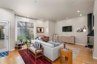 3225 Blake St, Unit #4 in Denver, CO - Building Photo - Building Photo