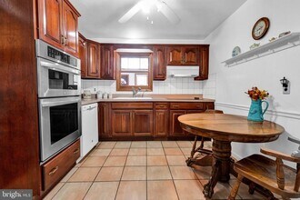 2939 W Germantown Pike in Norristown, PA - Building Photo - Building Photo