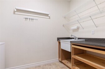 2703 Fir Crest Blvd in Anacortes, WA - Building Photo - Building Photo