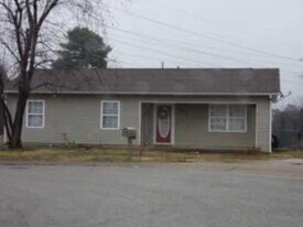 402 Habitat Cove in Jonesboro, AR - Building Photo
