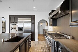 106 Archipelago Dr in Newport Beach, CA - Building Photo - Building Photo