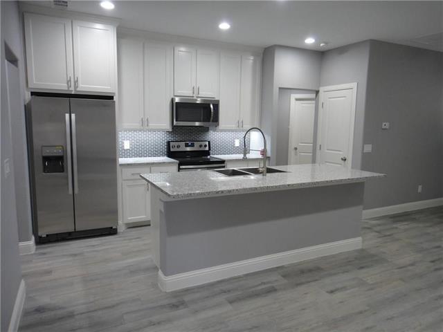 705 W Hull St in Denison, TX - Building Photo - Building Photo