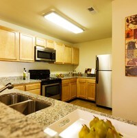 Building Photo - Lakewood Park Apartments in Lexington, Kentucky
