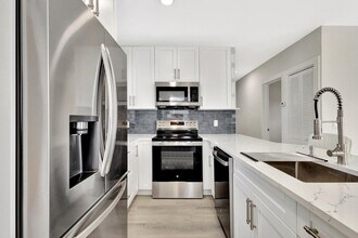 1335 Lee St in Delray Beach, FL - Building Photo - Building Photo